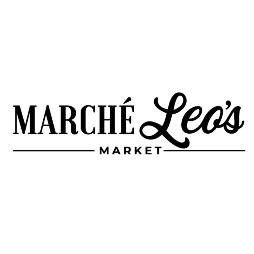 Health food store with 'MARCHE LEO'S' text.